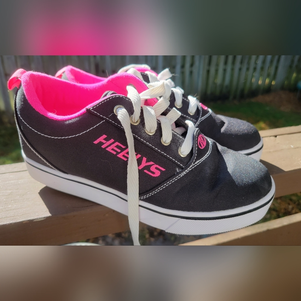 Girls Heelys - Picture 4 of 10